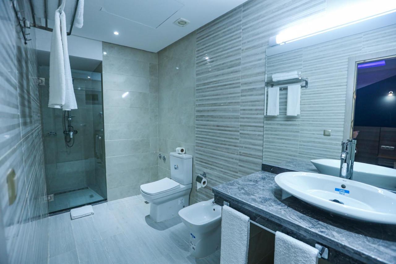 Hotel Belle Vue แมกเนส ภายนอก รูปภาพ