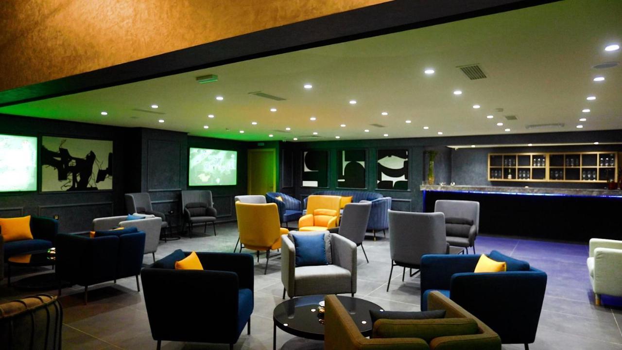 Hotel Belle Vue แมกเนส ภายนอก รูปภาพ