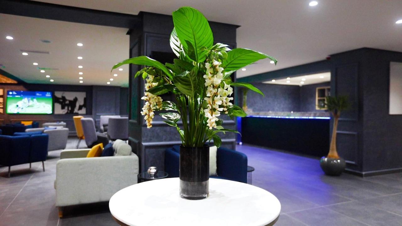 Hotel Belle Vue แมกเนส ภายนอก รูปภาพ